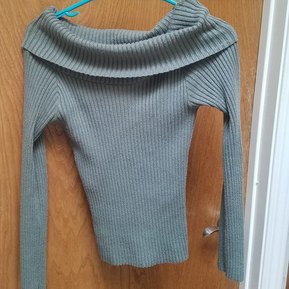 Off-The-Shoulder Sweater - Picture 2 of 3